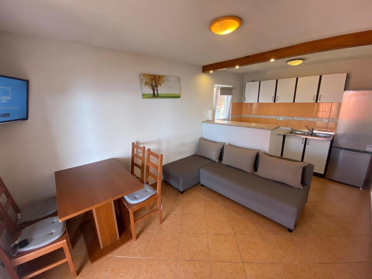 Seaside Secluded Apartments Cove Tvrdni Dolac, Hvar - 12655 Gdinj Exteriér fotografie